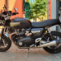 Triumph speed twin 1200