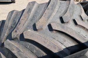 Gomme bkt 540/65/28