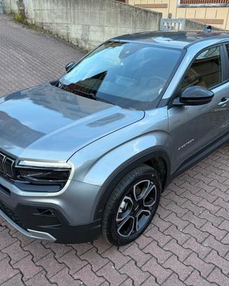 Jeep Avenger 1.2 e-Hybrid 110 cv MHEV Summit