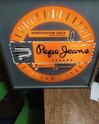 insegna vintage luminosa 