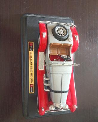 Modellino Burago 1/24 Mercedes 