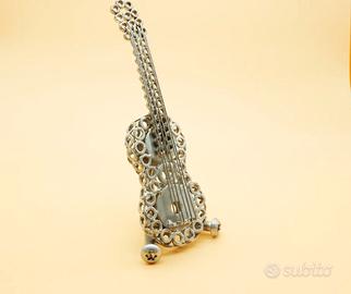 CHITARRA CLASSICA MODELLO ACCIAIO CON ESPOSITORE