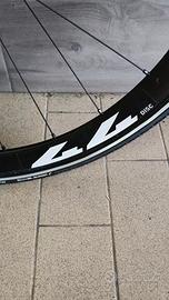 2 Cerchi alluminio 11v Shimano disc.