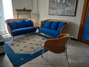 due divani ligne' roset