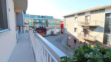 5 LOCALI A SAN BENEDETTO DEL TRONTO