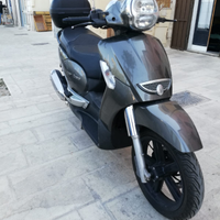 Aprilia scarabeo 300
