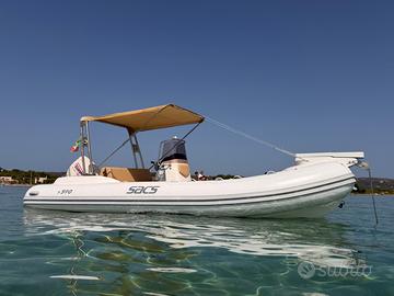 SACS S590 con Evinrude 150 cv
