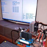 Asus P5E3 Intel quad Q9550 8gb DDR3 Radeon hd6870