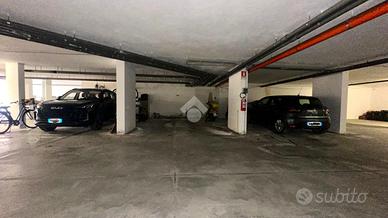 AUTORIMESSA A PISTOIA