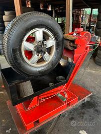 Rettifica  le gomme scalinate  che fanno rumore