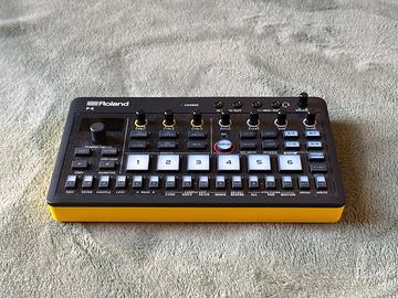 Sampler Roland AIRA P-6