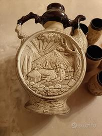 brocca con bicchieri