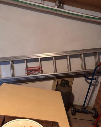 Scala telescopica in alluminio