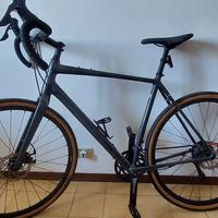 Cannondale top stone 3 , gravel bike 