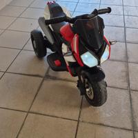 bici e mini moto giocattoli.