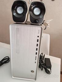 Computer desktop con schermo