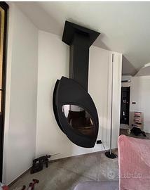 Stufa a legna sospesa design