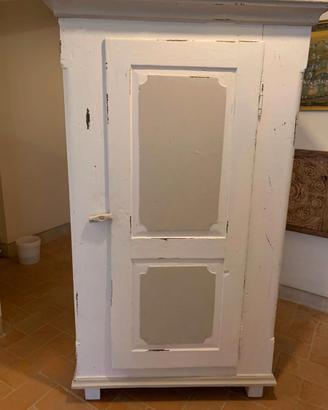 Mobile armadio rustico in stile shabby