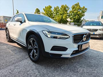 Volvo V90 Cross Country B4 (d) AWD automatico Busi