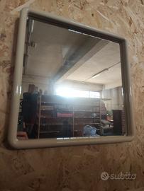 Specchio in plastica