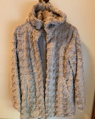 Cappotto di pelliccia PULL & BEAR