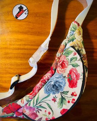 Marsupio fatto a mano in tessuto gobelin floreale