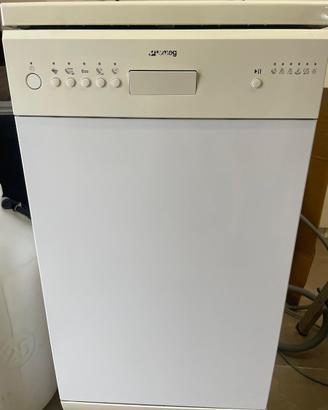 lavastoviglie smeg