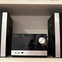 Impianto audio con casse pioneer