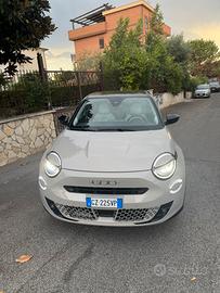 FIAT 600 HYBRID DCT LA PRIMA 145 CV