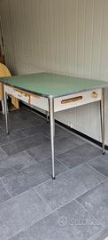 Tavolo cucina modernariato vintage anni 50-60