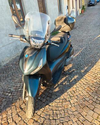 Scooter Piaggio Beverly 400s