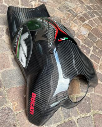 Pezzi in carbonio ducati panigale o streetfighter