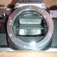 OLYMPUS OM10 corpo macchina 135mm