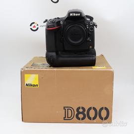Nikon D800 Body Usata 34.871 Scatti + MB-D12