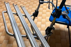 Porta biciclette auto