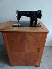 Macchina da cucire vintage Singer 