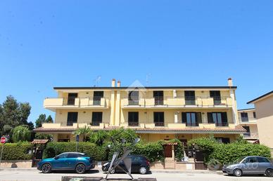 VILLA A SCHIERA A CAPODRISE