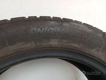4 Pneumatici invernali 225/55 R19 99V