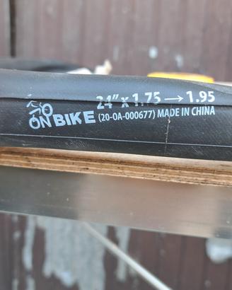 Camera d'aria bicicletta 24" x 1.75 a 1.95 NUOVA