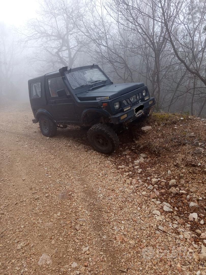 Suzuki Samurai 1990 photo 5