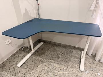 Ikea scrivania angolare 160x110cm