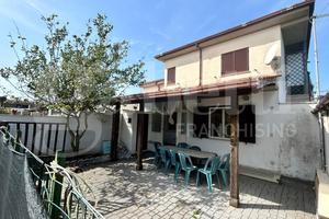 Appartamento Pomezia [Cod. rif 3297768VRG]