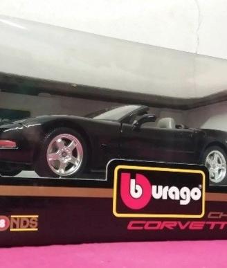 AUTOMODELLO SC.1:18 BURAGO CHEVROLETTE CORVETTE 