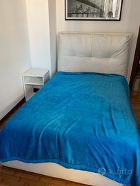 Armadio a 3 ante e letto piazza e mezza