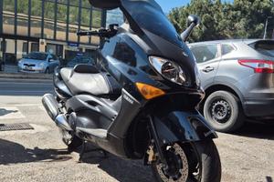 Yamaha T Max - 2005