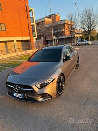 Classe A 200 amg premium 2.0 150cv strafull