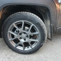 Set 4 gomme invernali 215/60 r17 più cerchi