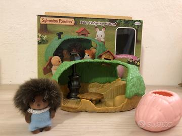 Sylvanian Family- Baby Hedgehog Hideout
