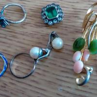 Anelli/,orecchini/spilla