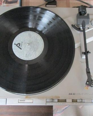 piatto stereo Akai AP-Q310 per dischi in vinile